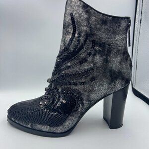 Donald J. Pliner Black Ankle Booties Size 6 Brand New